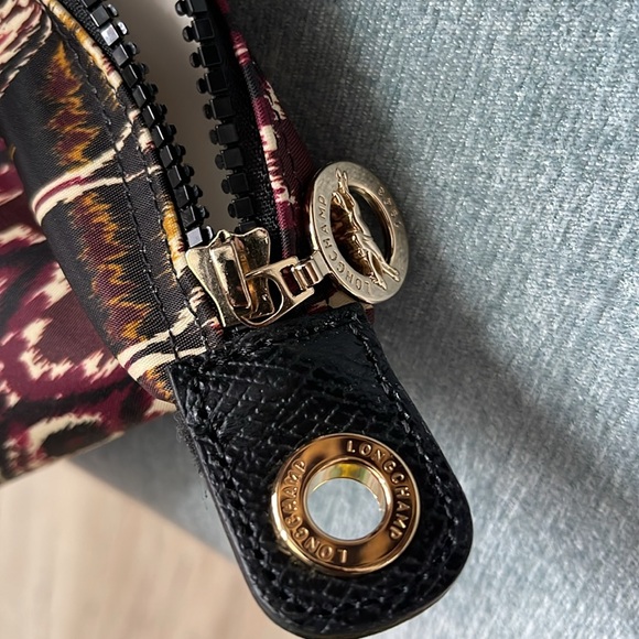 Long Champ Tote with Strap - Picture 2 of 11